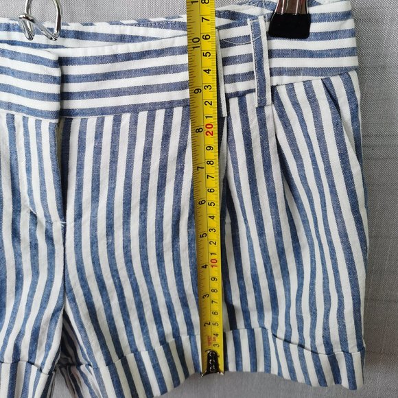 Express navy and white striped shorts NWOT - Picture 8 of 11